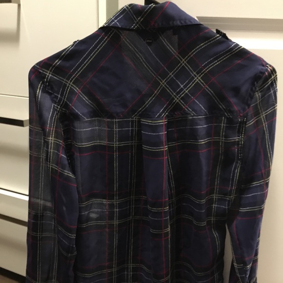 Ladies Blouse - Picture 2 of 3